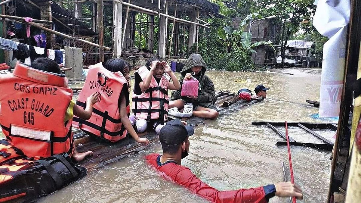 Bouře Megi si na Filipínách vyžádala nejméně 121 obětí